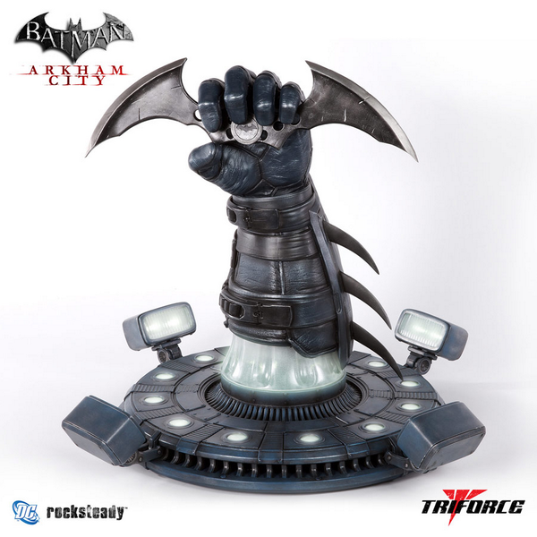 DCOfficial's tweet photo. FYI: This is what you can win if you enter our #DCAllAccess Twitter contest. Details here: http://t.co/MVTx1HPlrc http://t.co/MkLY8bq7eA