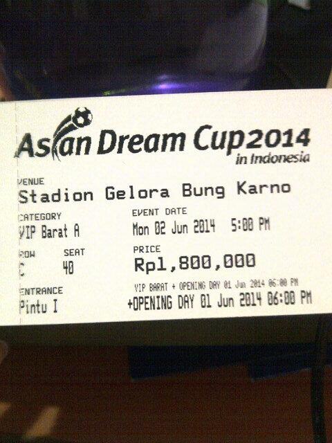 kpoptickets's tweet image. Vip barat A row C seat 40 !for sale help RT pls @haroroIndonesia @runningman_id