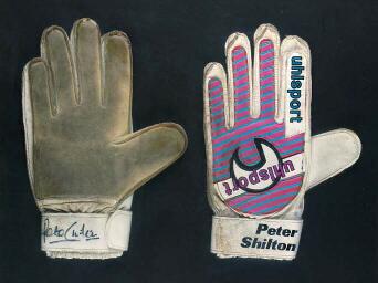 Twitter 上的 Éramos felices y no guantes Uhlsport Peter Shilton #vintagetotal http://t.co/kb4LG5jhi5" Twitter