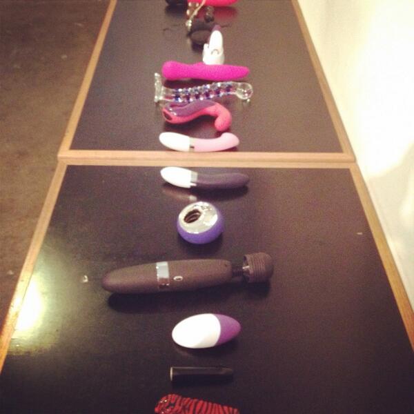 lanewaylearning's tweet image. Here is tonight's line up ;D Beginners' Guide to Sex Toys with @louiselabouche ! #sex #sextoy  #learningissuperfun