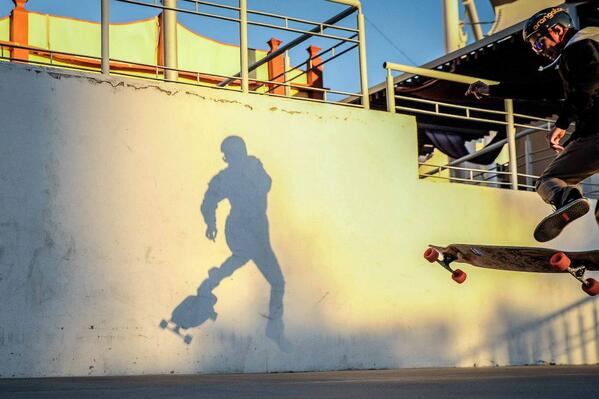 "Y sólo si se aparta de sí mismo saltará su propia sombra" ~F. Nietzsche~ Fotografía: @danielicarla, Viva Photography