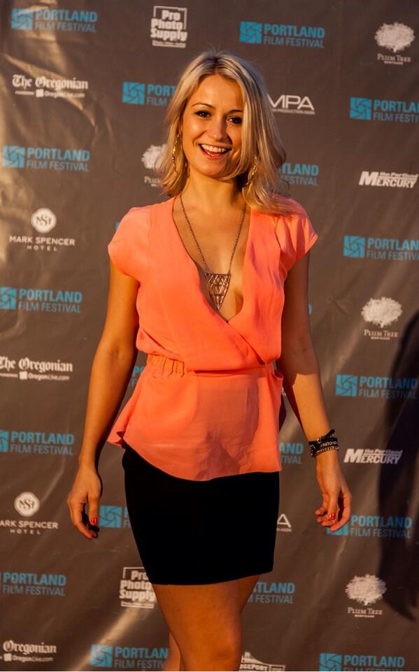 portlandfilm's tweet photo. Did you hear? Acting sensation from #pdxff13 @MonAmiMovie actress @ChelseyReist was cast on #thecw @the100 http://t.co/HACT3gLOKz