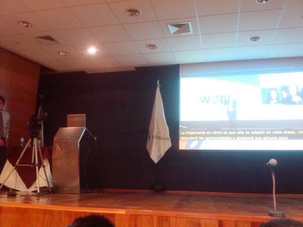 CesarSanta_na's tweet photo. #UPN #WOLMX  @2piramides    auditorio.. @MartinilloMeji   creatividad.. a nivel de uno y de todoa.. ;) http://t.co/6Y3OK8cXih