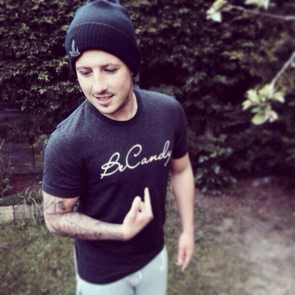 ChrisDrake87's tweet image. Loving my new top from @BeCandyClothing sharp tee.#checkemout #becandy