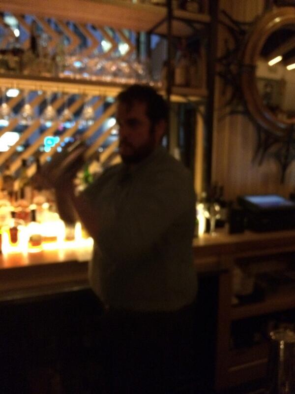 tomhgellis's tweet photo. Team 2 getting in on the #socialshift http://t.co/0RWDhw70cE