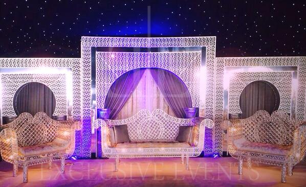 ExEvent's tweet image. Your wedding pictures deserve a flawless backdrop. Our Platinum Stage is the perfect choice and it's available now!