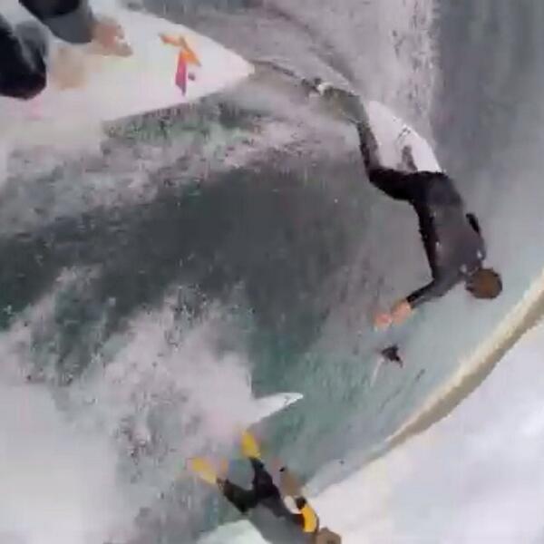 AaronLepin's tweet photo. PARTY WAVE 🎉🎉🎊🎊🎈🎈🌊🌊🌊🌊 #ourkind http://t.co/sWEH3KpWGr http://t.co/Ms04IVyjSz