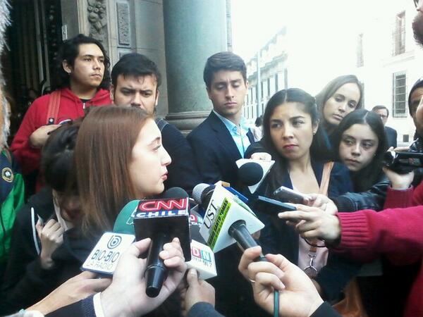 AcesChile's tweet photo. Petición de permiso #MARCHA24 http://t.co/SXhZZk9quP