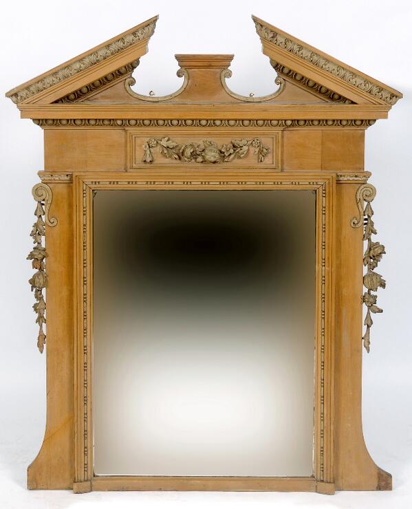 CharterhouseAV's tweet image. Early 18th century in design this pine mirror is estimated at £100-150 in Fridays auction #LookingGoooood