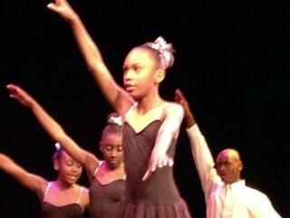 browardschools's tweet photo. Deerfield Park ES Dance Troupe performs at #CatchtheSpirit awards program. http://t.co/QuYzKfI103
