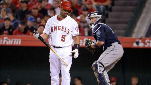 JackAClark22's tweet photo. “@FOXSports: http://t.co/Of6MV4f1xW http://t.co/J4l9OJGduL” you guys better watch out or you're gonna make DeeDee mad. Jus sayin mangs.