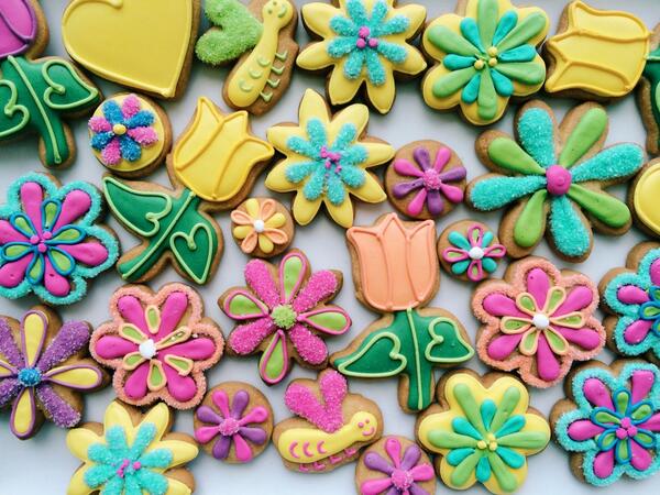 Spring cookies at our Fall preview! @ElenisCookies