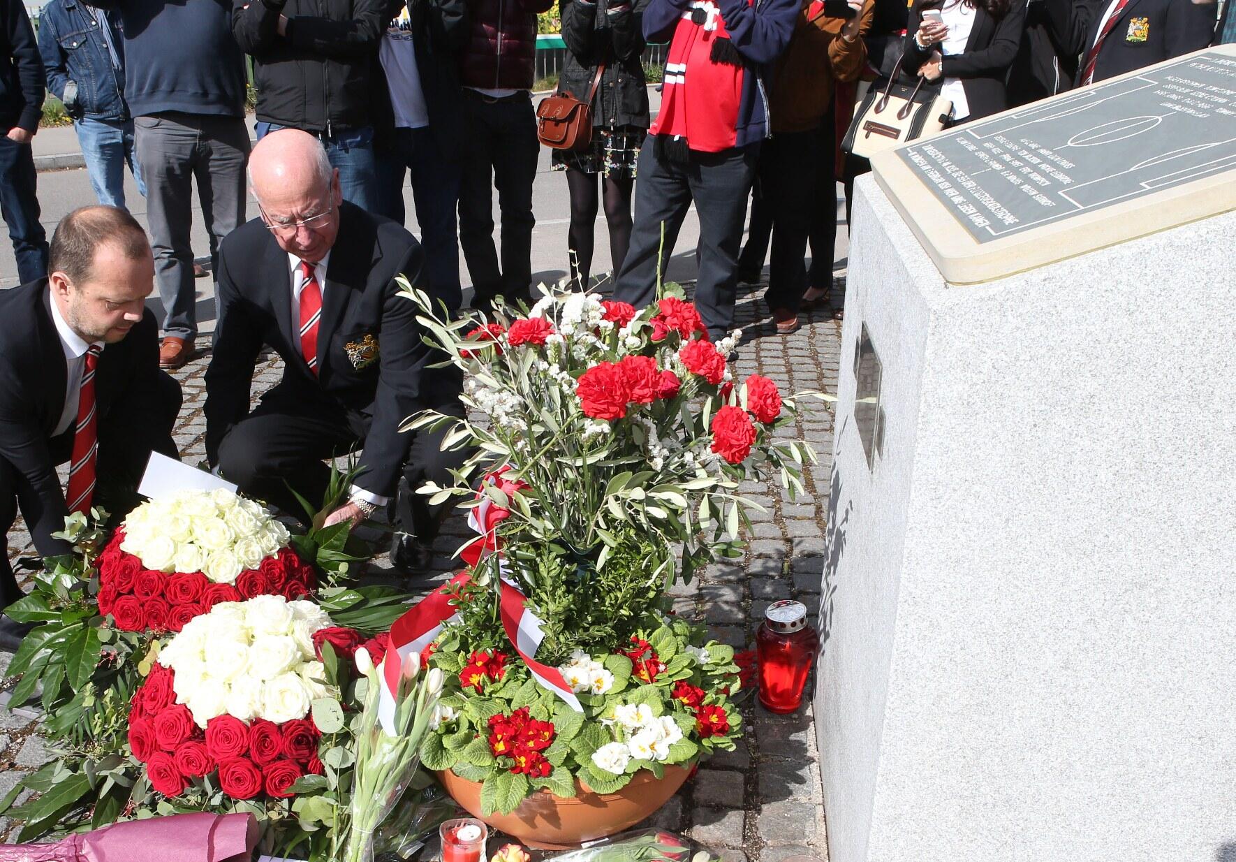 BkyuishCQAESN9F.jpg:large