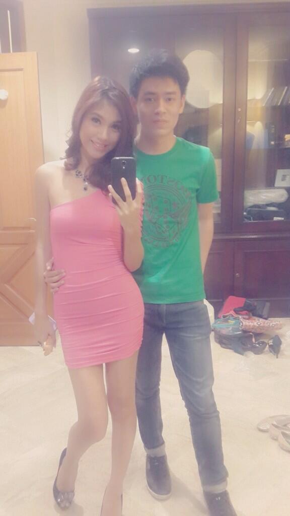 Nemenin si cantik foto <a href="/VanyaAngela/">Ivana Angela Agnes</a>  😘