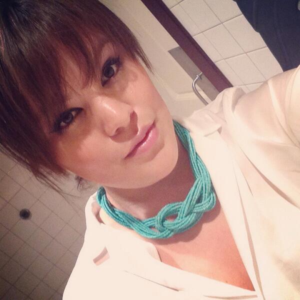 bebethees's tweet photo. Dragging my feet today 😏 http://t.co/Swj2UsTYgV