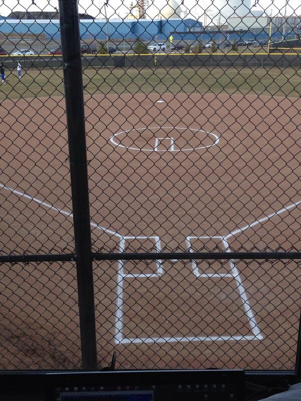 R_Millhouse's tweet image. Expecting some inside pitches today #jwuproblems