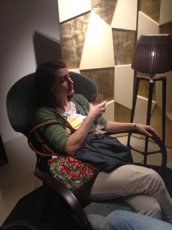 2Valeu's tweet image. La regina del #fuorisalone #tracotanza @elepanpan
