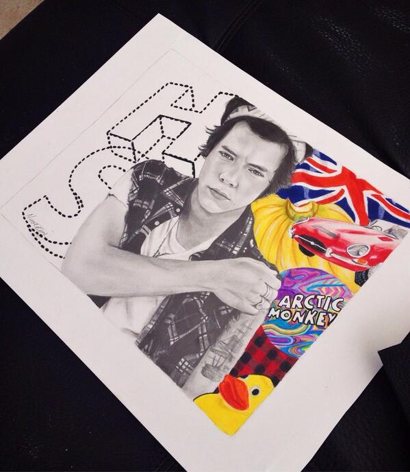 oceanikki's tweet photo. heres my drawing of @Harry_Styles in natural lighting :) http://t.co/LO697w0xkO