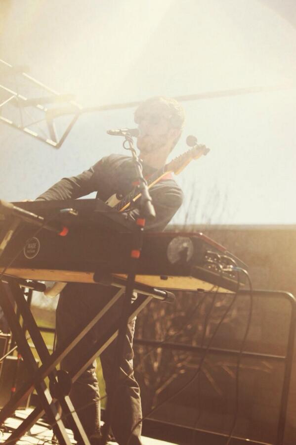 <a href="/antennasup/">Antennas Up</a>