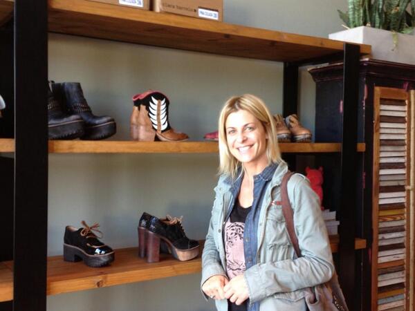 barceloclara's tweet photo. QUE LINDA VISITA TUVIMOS HOY!! GRACIAS EUGE TOBAL <3 <3 http://t.co/DJ6o7ZGCJX