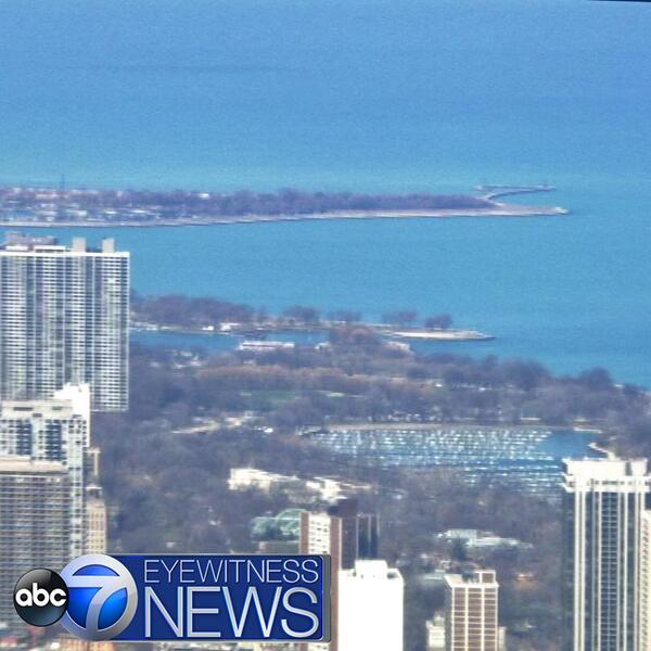 ABC7Chicago's tweet photo. Could it be any nicer outside? RT if you're enjoying this beautiful day! http://t.co/lUrDxmE2Iu