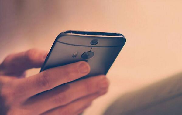 Tips&amp;Tricks: Pick up the phone (literally) to answer it. Go to Settings> Call> Auto Answer Call to enable. #HTCOneM8