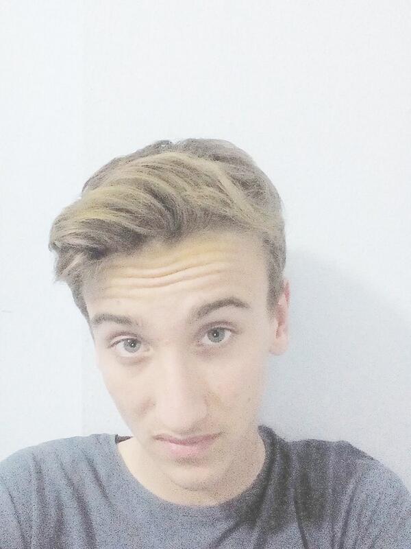 Modeoododo tweet picture
