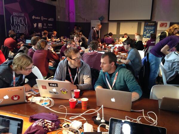 cratedb's tweet image. our #kingsofcode at work! @chaudum @mfussenegger including our new friend @stannvanheusden