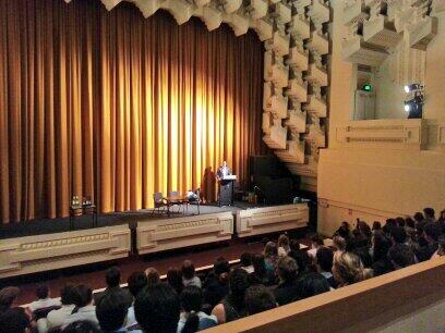 usconsulatemelb's tweet photo. So proud to be the keynote speech at @MonashUni's @monash_debaters #easters2014 grand final! Congrats to all! http://t.co/52TIY5yYxM