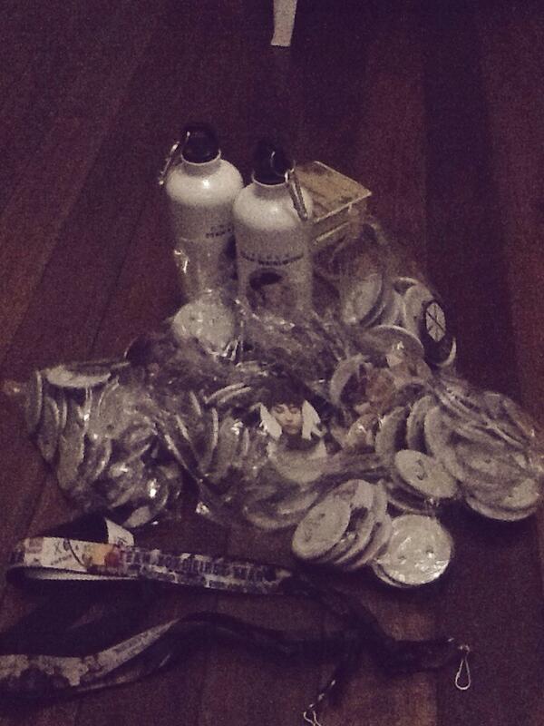 LittleStrlight's tweet photo. Dumating na po yung mga kulang na items :) http://t.co/nUpA1PlAbW