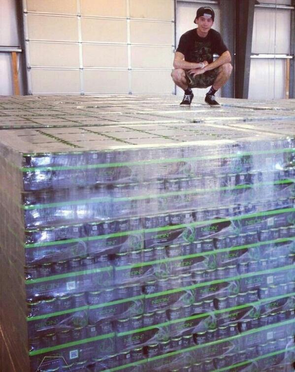 NeonEnergy_Drin's tweet image. Today's plan.. @NeonEnergy_Drin will follow 500 people If you follow us and want a follow back hit us up RT