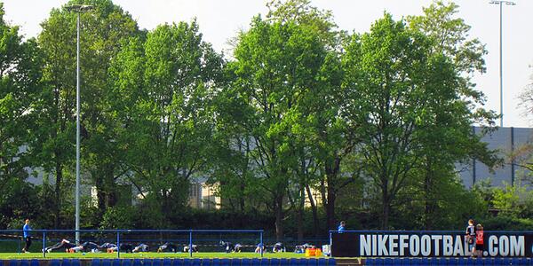 MSVDuisburg's tweet image. #MSV-Training mit 2 Gästen: MF #NicholasHamer (22, Uni Gonzaga) und IV #JoshPhillips (22, Seattle Sounders).