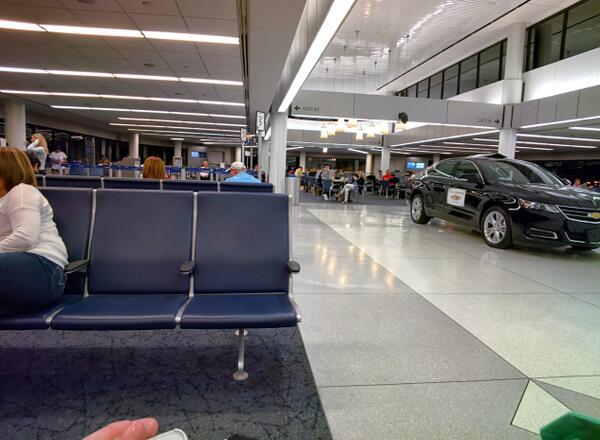 JustinCopie's tweet photo. Just shared a photo #throughglass http://t.co/cjO62RCsvi
