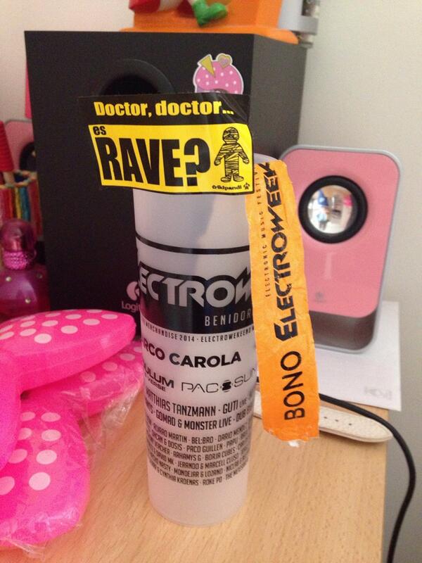 Coses que es troba una quan desfà la maleta 😢