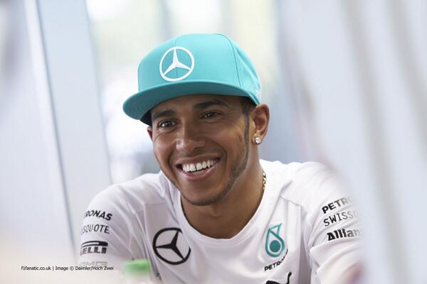 Autoclassicvic's tweet image. El inglés @LewisHamilton acumula ya 25 victorias en la F1 superando a Fangio e igualando a Lauda y Clark. #F1