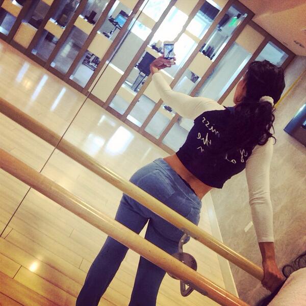 amyxanderssen's tweet photo. Been going to the gym a lot lately💪😜 http://t.co/xXa8XwlSjn