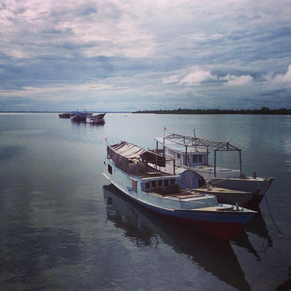 Indonesia negeri bahari, hasil lautnya melimpah, stop ilegal fishing ! Mhn RT Tum @PartaiSocmed  #stopilegalfishing