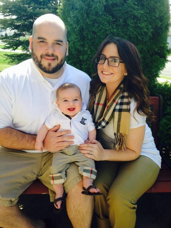 gtuzz7's tweet image. Easter,  family photo!