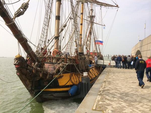 Inschepen in #Batavia stad met <a href="/VolleyKangeroe/">Captains***Kangeroe</a> businessclub #Lelystad