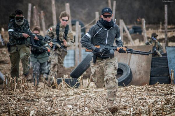 SabadPhotos's tweet photo. @AirsoftGI How was your weekend of airsofting? Here's a shot I took from my weekend here in Ottawa, ON, Canada http://t.co/fvJF0LZ5gr
