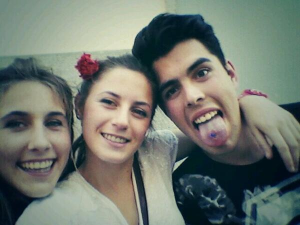 elenita_rp's tweet photo. Quien parte y reparte.... #bando14 #ole http://t.co/jU1qSBLehx