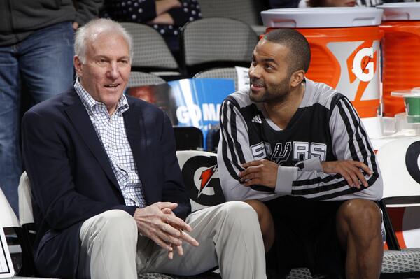 LazerShwoop's tweet image. “@SportsCenter: Spurs coach Gregg Popovich has been named 2013-14 NBA Coach of the Year. » http://t.co/a3L05w8auU”should&apos;ve gone to cats hc