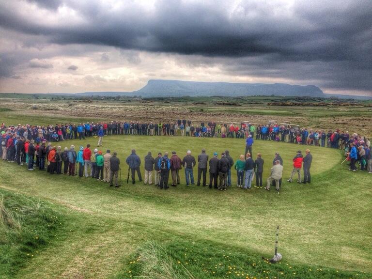 Bl1jhRdIQAEcGDs.jpg:large