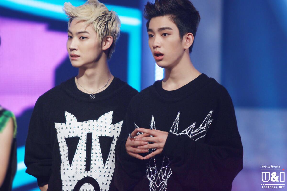 Bl1kFNUCQAAmHCr.jpg:large