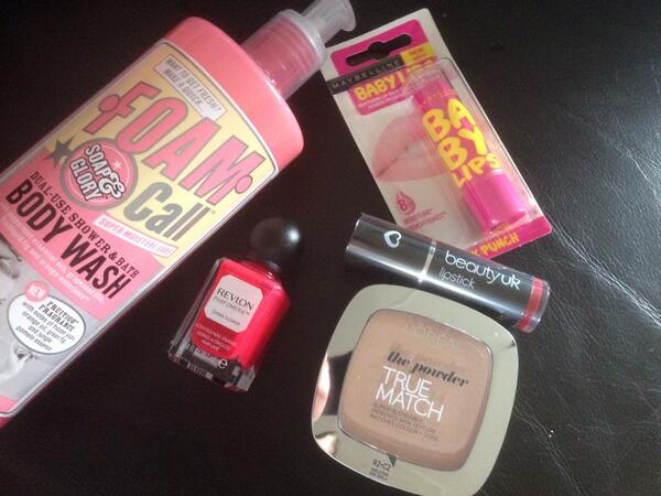 Shopping!! Can't wait to try my new things. <a href="/SoapandGlory/">Soap & Glory</a> <a href="/revlon/">Revlon</a> @Loreal <a href="/Maybelline/">Maybelline New York</a>