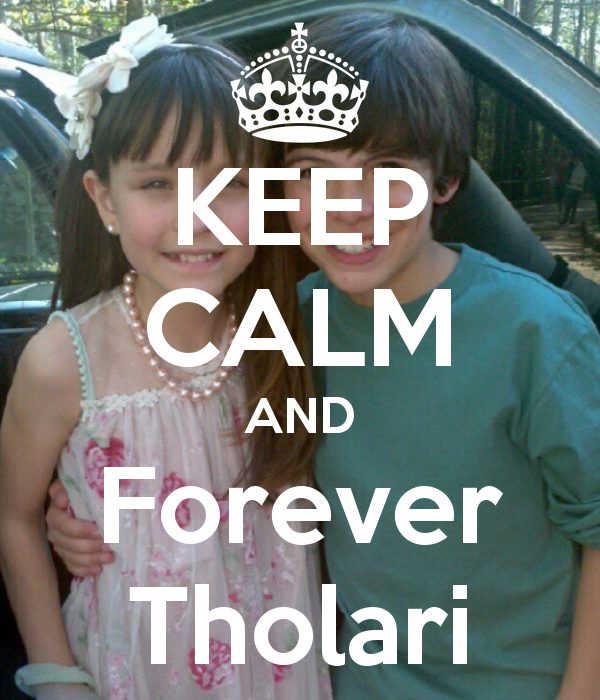 essaealari's tweet photo. F-O-R-E-V-E-R

#tholariday http://t.co/D9aEn10L2d
