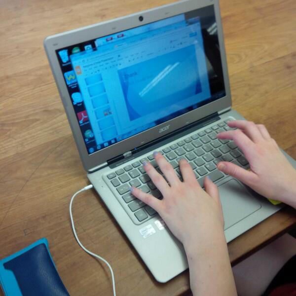 slangb's tweet photo. Hard at work on my powerpoint! #shiva #vishnu http://t.co/1wU1pwFWxm
