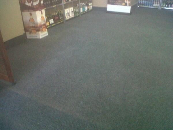 mjcs4cleaning's tweet image. Here are some before and after photo&apos;s of a job we did today at Florida Park Liquors!