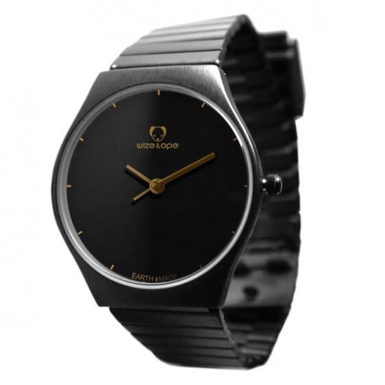 wizeandope's tweet photo. Impress with the #gold on #black #Earth #watch - http://t.co/PlN3EbzLTF

#Fashion #Accessories #BornOnEarth http://t.co/eSF40skZJT