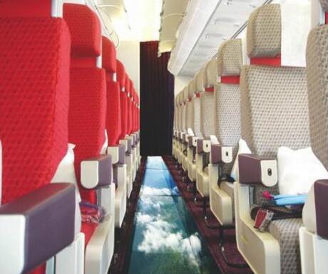 Fact's tweet photo. Glass floored plane from Virgin Atlantic (World's First-Ever Glass-Bottomed Plane) http://t.co/UcbFNogz01